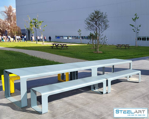 Flare Shade Outdoor Umbrella - 01
